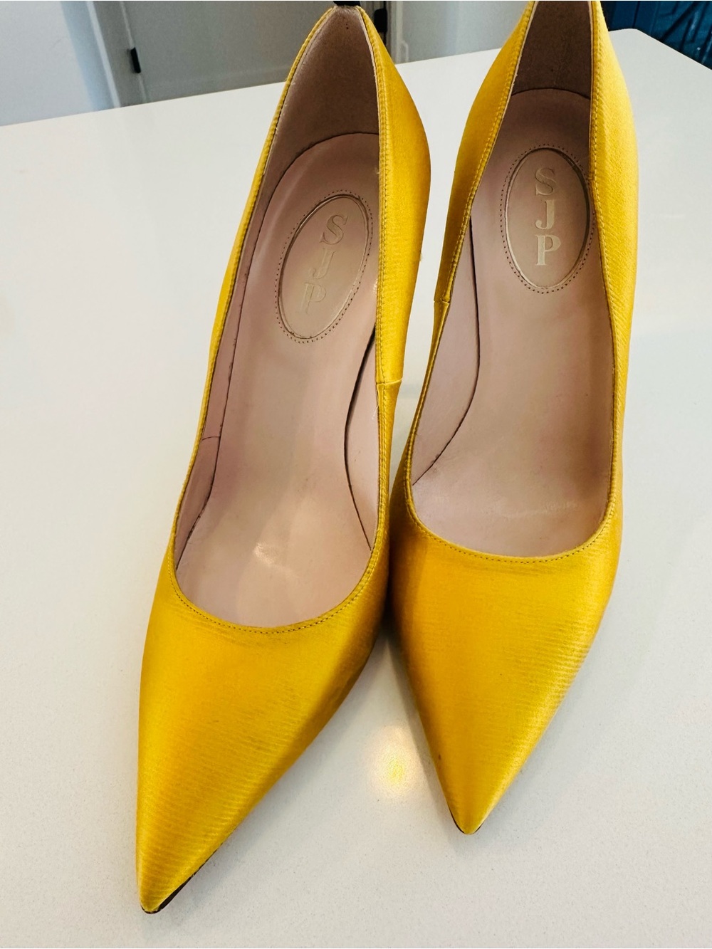 Signed by SJP by Sarah Jessica Parker Mustard Yellow Pointed-Toe Satin Fawn Pump